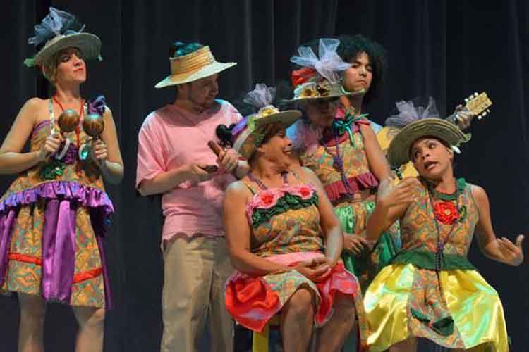 premios aniversario holguin3