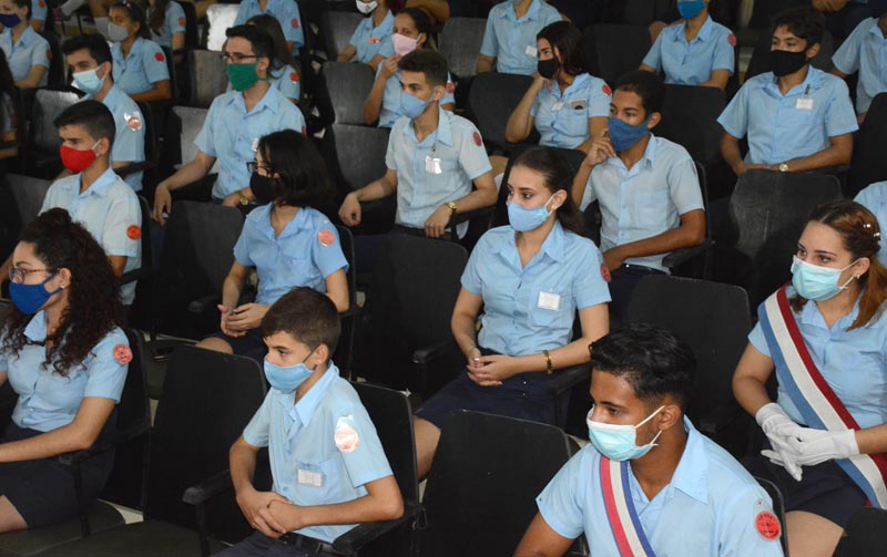 Feem Hguin Aniversario 1