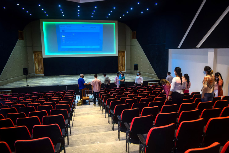 Cine Moscú, en el municipio de Calixto García. HCS obras calixto 5