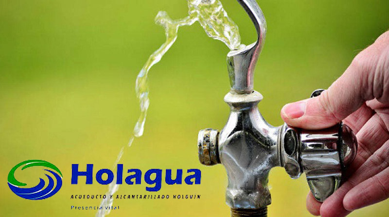 Edicón de foto: Ana Maidé Hernández Agua cobro Holguin AnaM