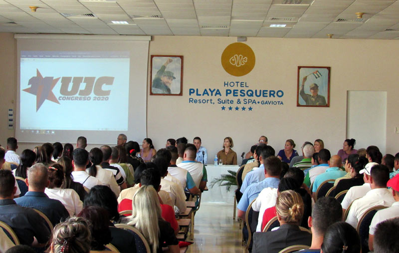 Delegada Gaviota UJC Alexis 02