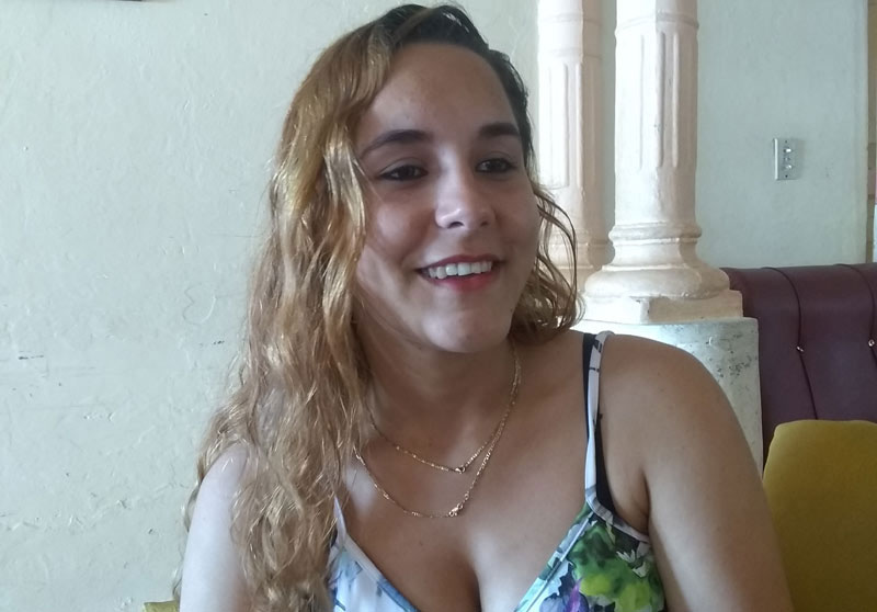 Eloísa Isbelis Jomarrón Losada es una joven de 18 años, que vive en el Hogar para niños sin amparo familiar de Holguín. Foto de la autora Eloisa entrevist Tenny Torres