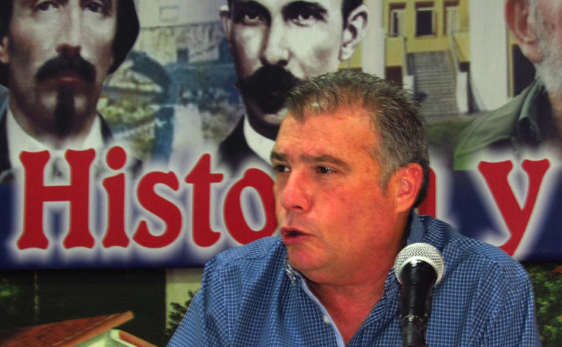 The Cuban Minister of Tourism called to work according to the schedules conceived for each work. TURISMO H09
