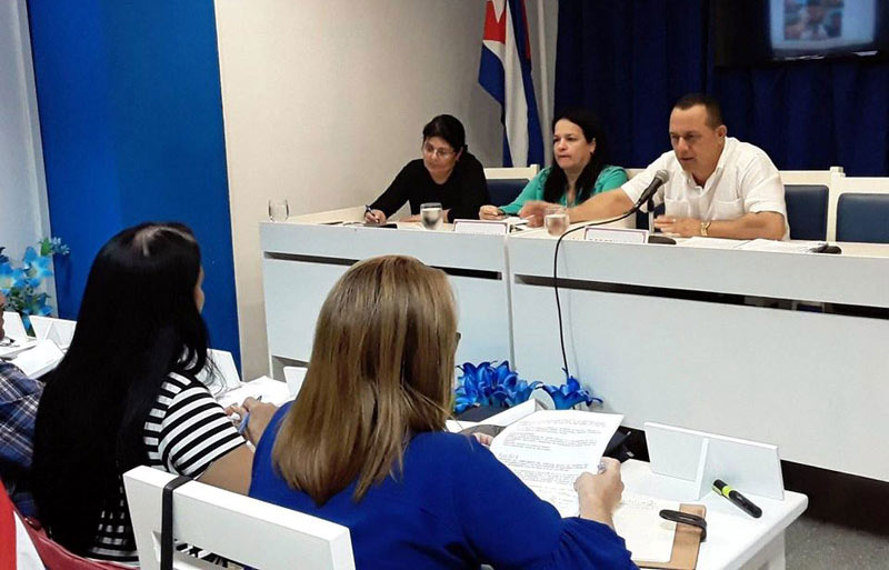 Este 21 de febrero sesionó el primer Consejo provincial del Poder Popular de Holguín. Foto de la autora consejo gobierno 1
