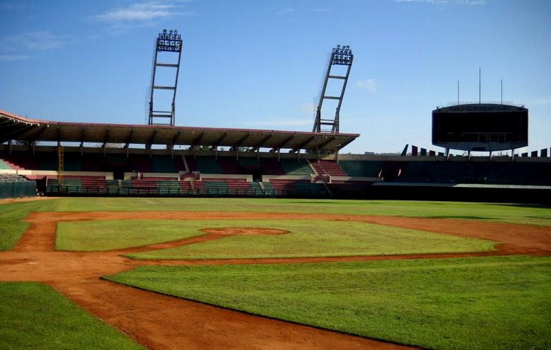 Estadio calixto garcia
