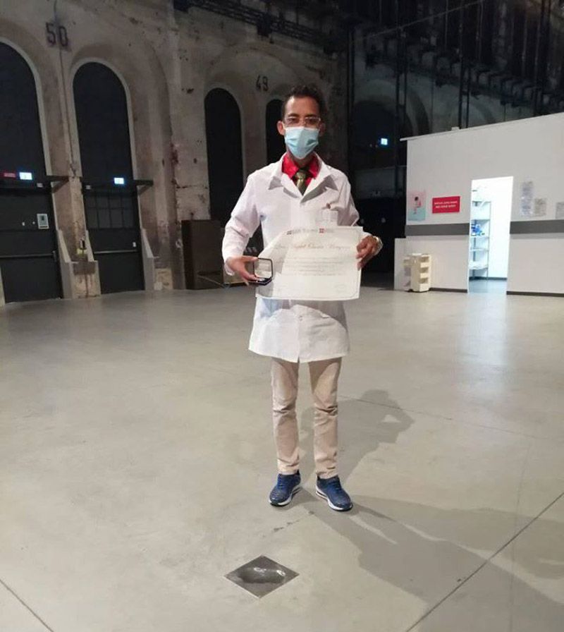 El Dr. Mengana está contento por su contribución a salvar vidas en Turín. medico hg turin 4