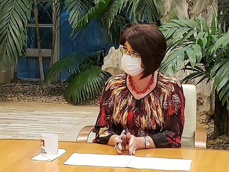 Marta Elena Feitó Cabrera, ministra de Trabajo y Seguridad Social. Foto: Presidencia Cuba/Telegram. mesaredonda1