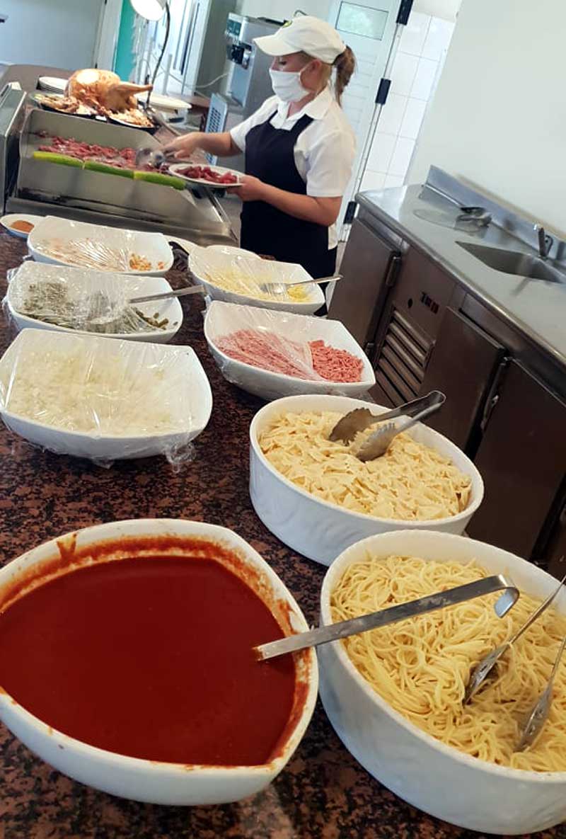 Hay garantía de abastecimientos en todas las instalaciones hoteleras y bases de campismo que iniciaron operaciones. turismo pos covid 409