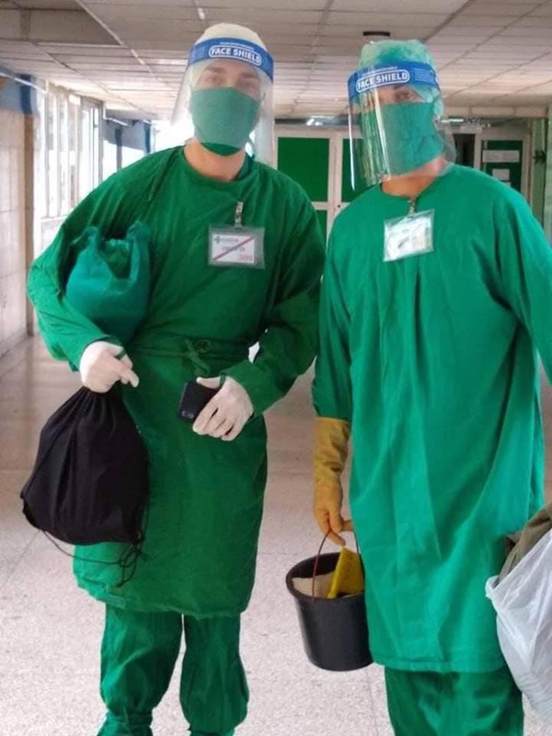 Trabajadores del hotel club amigo Atlántico Guardalavaca apoyan principales labores de limpieza Hosp Clinico COVID 19 387