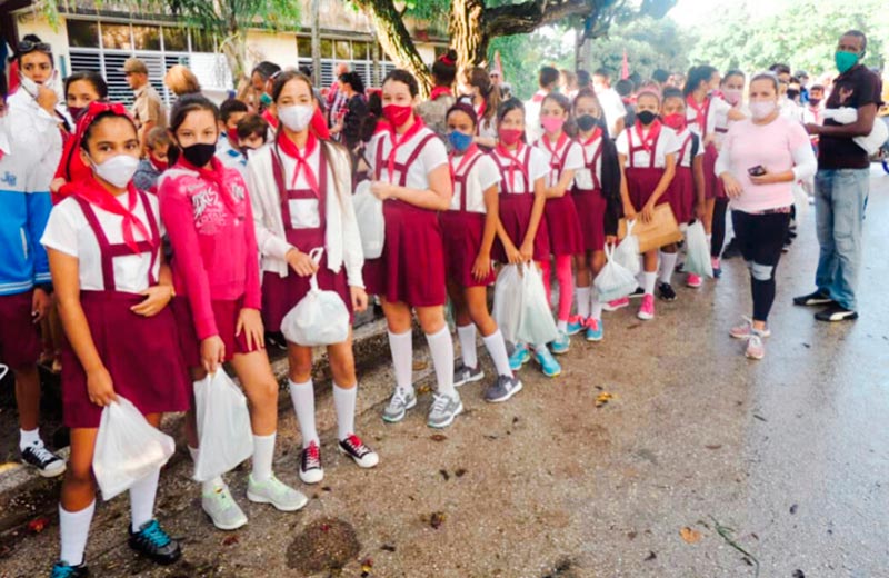 La Empresa de Recuperación de Materias Primas de Holguín fortalece las acciones para potenciar la cultura del reciclaje en las nuevas generaciones Punto limpio 3