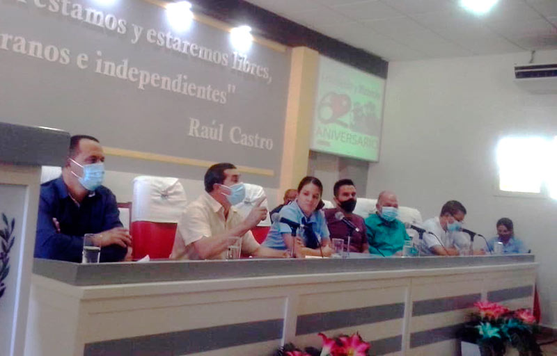 Foto de la autora feem consejo ampliado