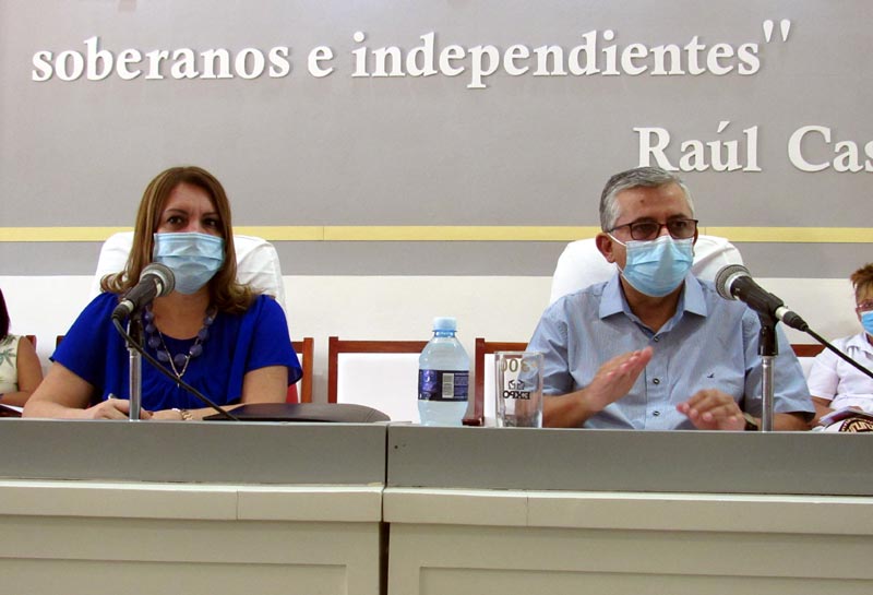 Salud ministro 01