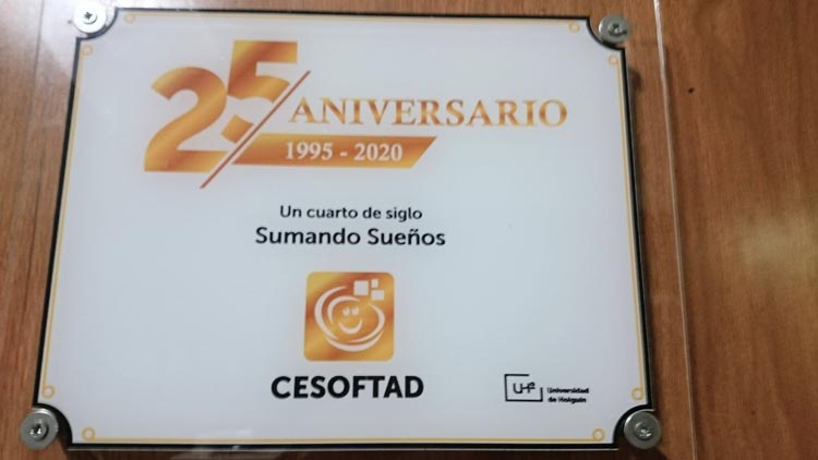 Placa 25 aniversario de Cesoftad . aniversario2