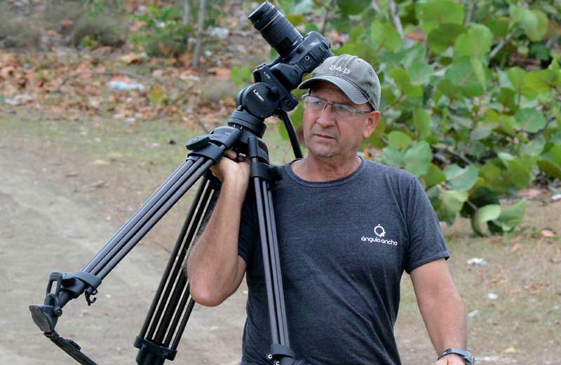 El camarógrafo y profesor Frank Batista mereció el Premio Pequeña Pantalla frank batista pequeña pntalla