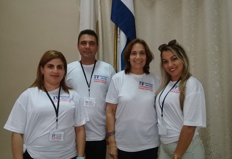 mujer radio yariseidis 6