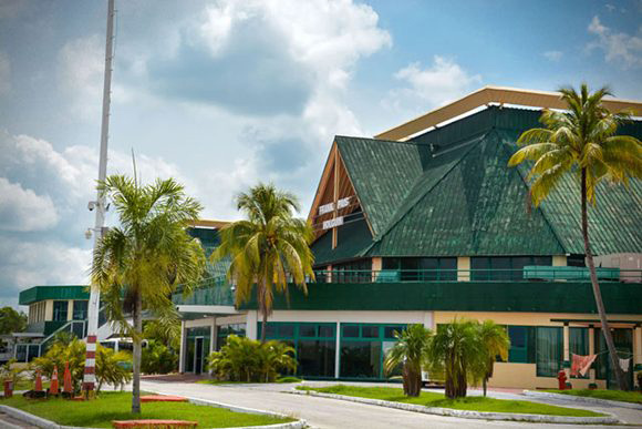 aeropuerto holguin
