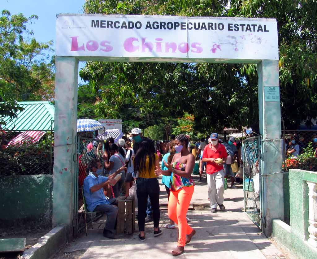 ATH Los Chinos mercado 01