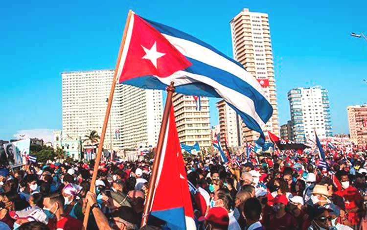 pueblo banderas