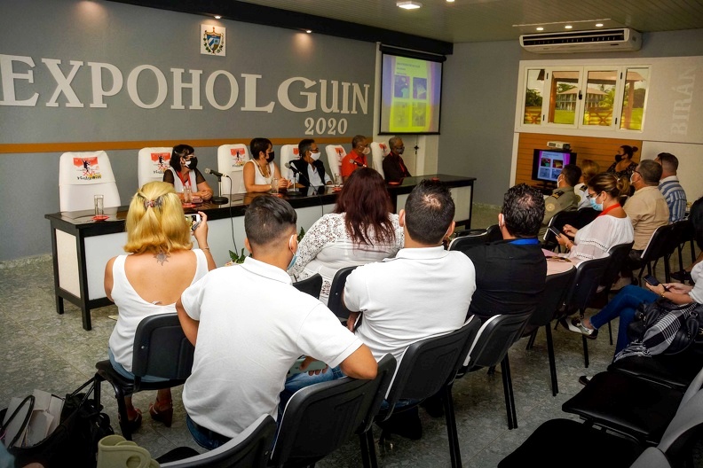expo holguin1