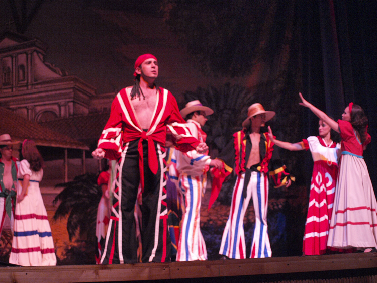 TeatroLiricoHolguín4