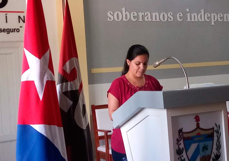 contraloría reconoc YenyT 1