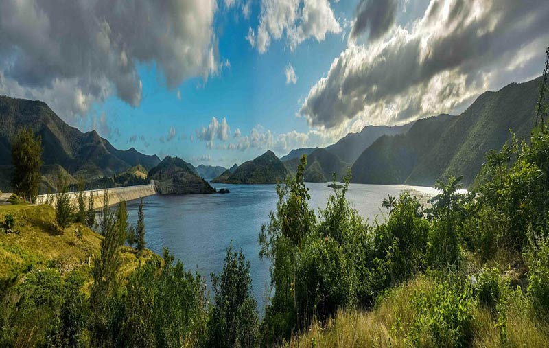 presa mayari 01