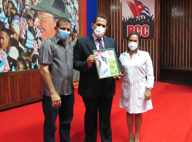 médicos Henry Reeve despedida ATH 2