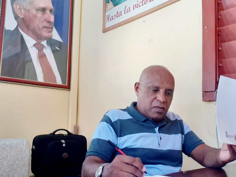 pueblo Carlos Valera Holguín 01