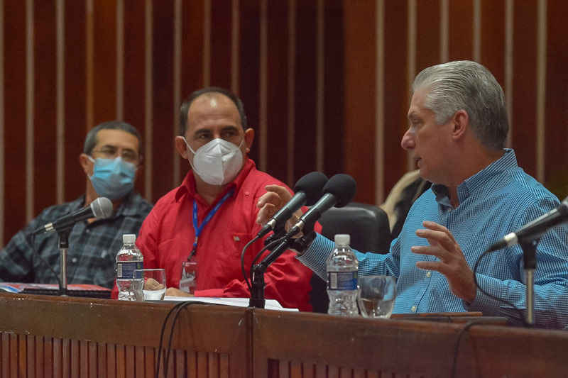 diaz canel bloqueo asamblea pcc