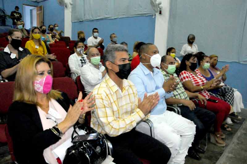 Celebran aniversario 60 de la Educación de Jóvenes y Adultos