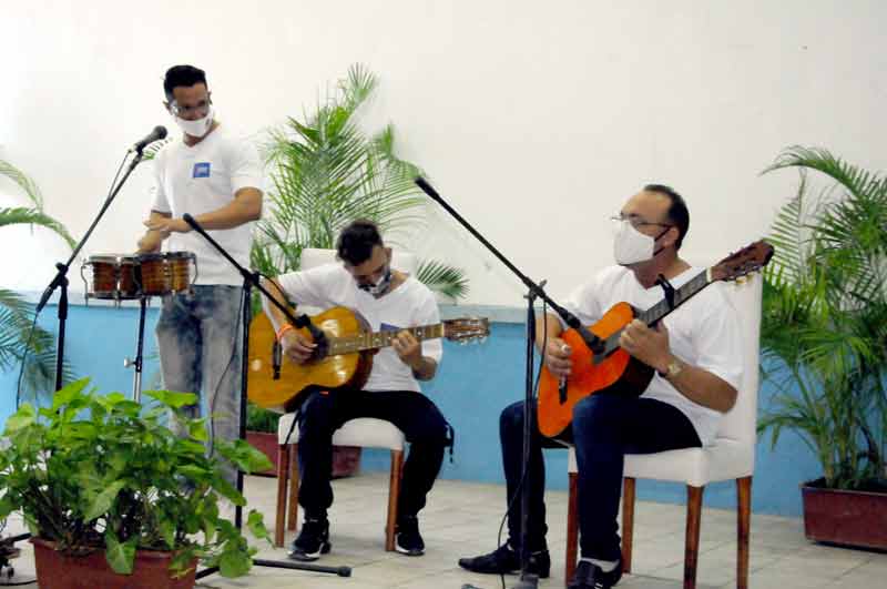 educación jóvenes adultos aniv ELA 4