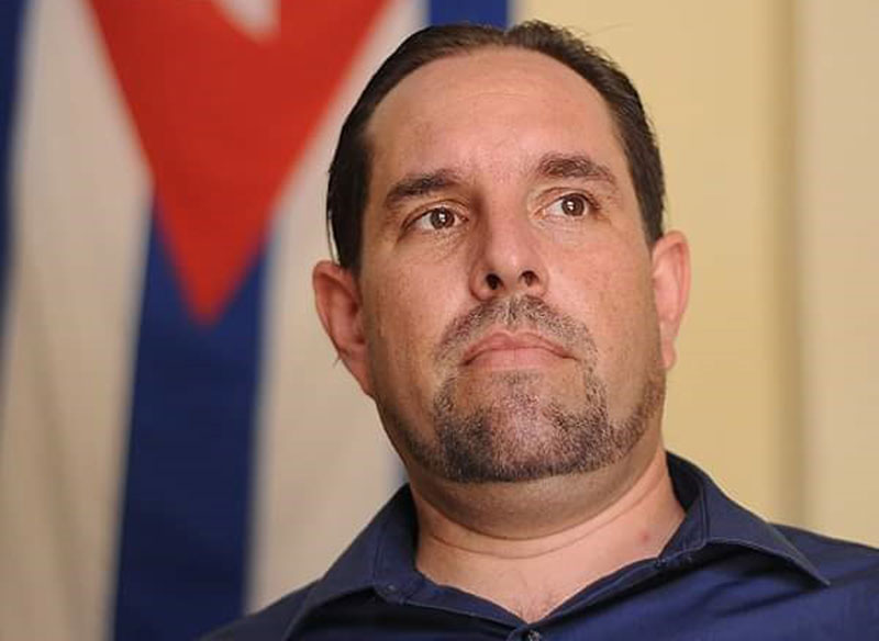 moisés mayán literatura