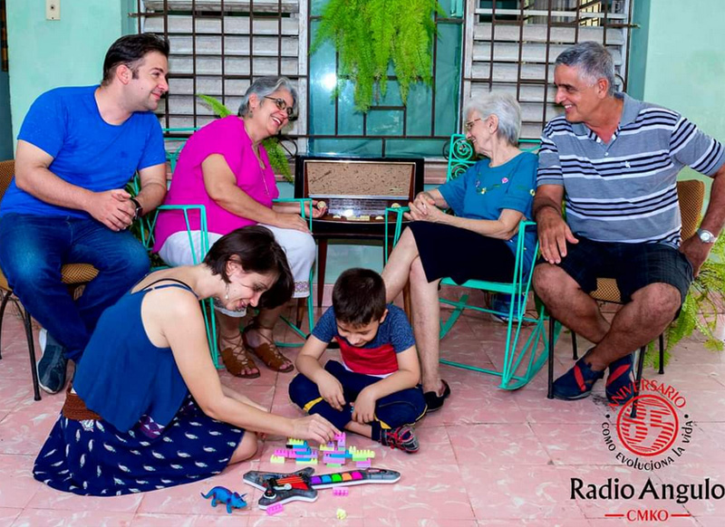radio 03