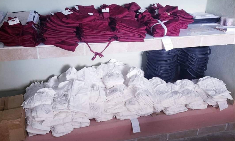Fotos: Empresa de Comercio "Rafael Freyre". Uniforme Escolar 2