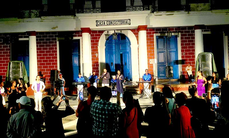 Fotos de la autora derechos humanos gala 1