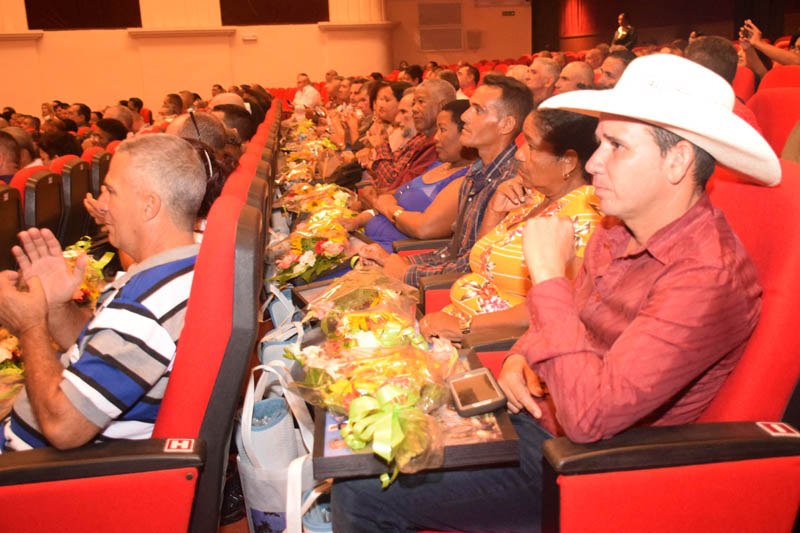 personalidades destacadas 4