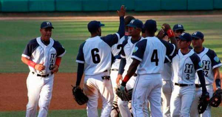 beisbol holguin cachorros