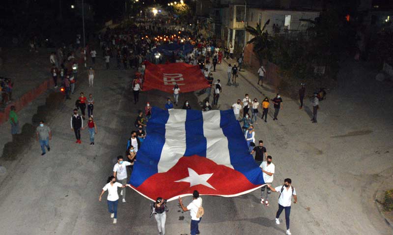 héroe nacional antorchas ATH 6