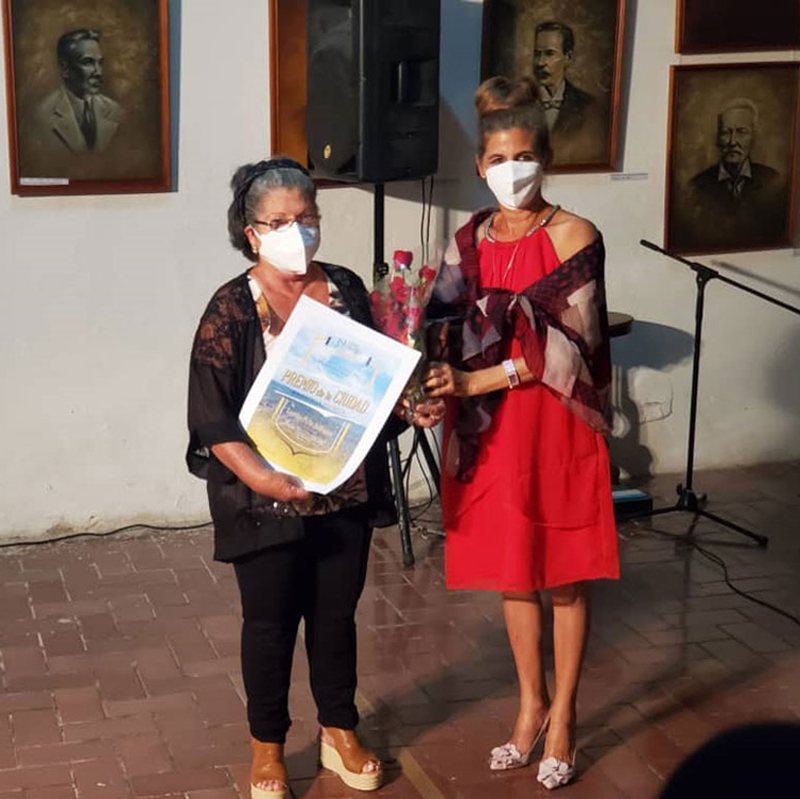 premios ciudad holguin1