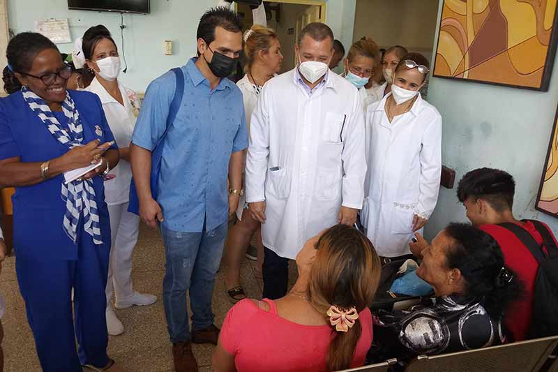 Mayarí visita 5 Intercambio en el hospital