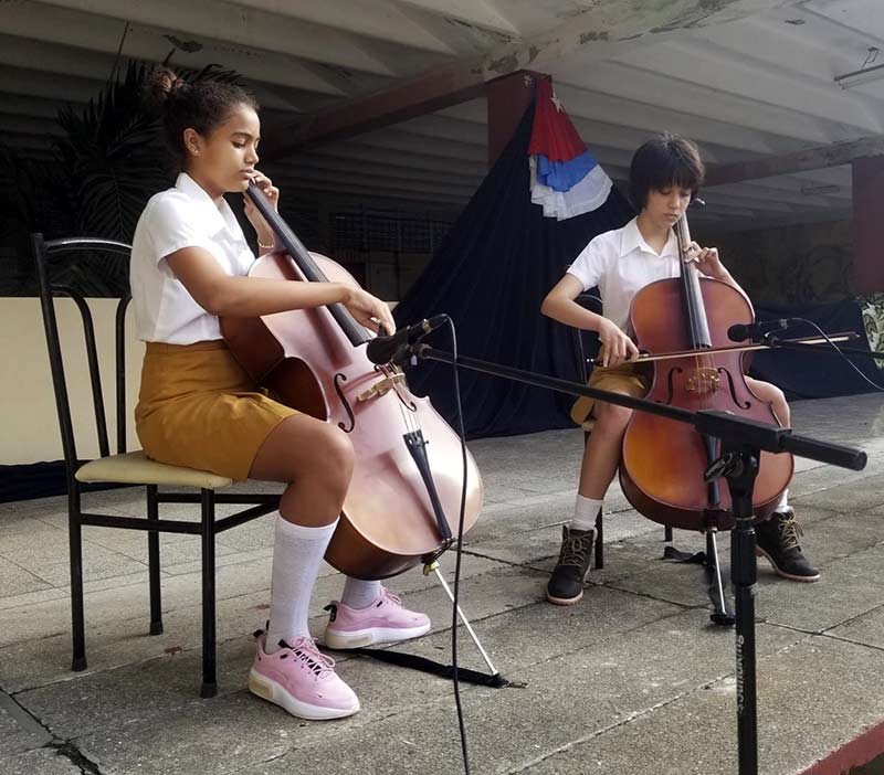 bloqueo Estudiantes Escuela de Arte