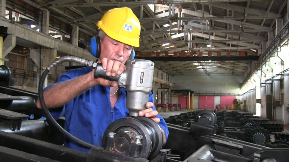 fábrica trabajador holmeca 01