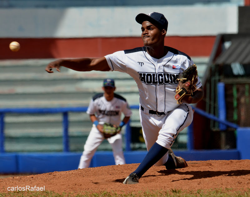 beisbol Carlos Rafael2