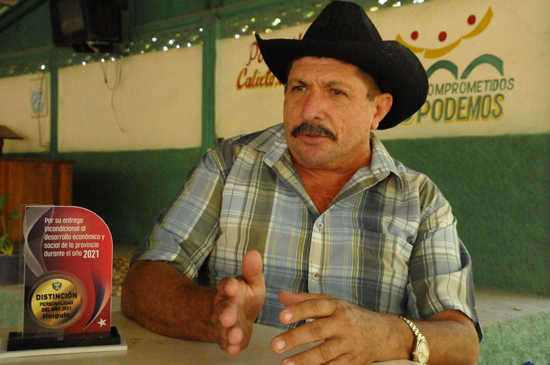 campesino luis velázquez