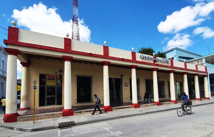 0412 artes plásticas centro arte holguin