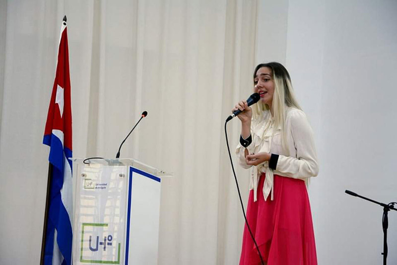 Universidad Holguín 04
