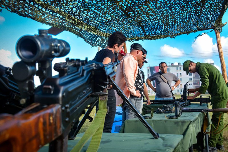 dia defensa holguin3