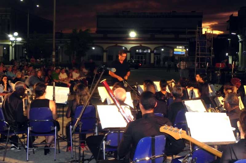 Fotos de la autora koko aviles banda 1