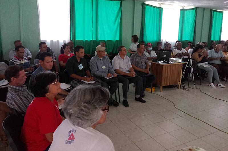 Las máximas autoridades de la provincia formaron parte del Taller Provincial de Soberanía y Seguridad Alimentaria y Nutricional desarrollado en Holguín. Fotos de los autores y Flabio Gutiérrez Delgado Soberanía Alimentaria 1