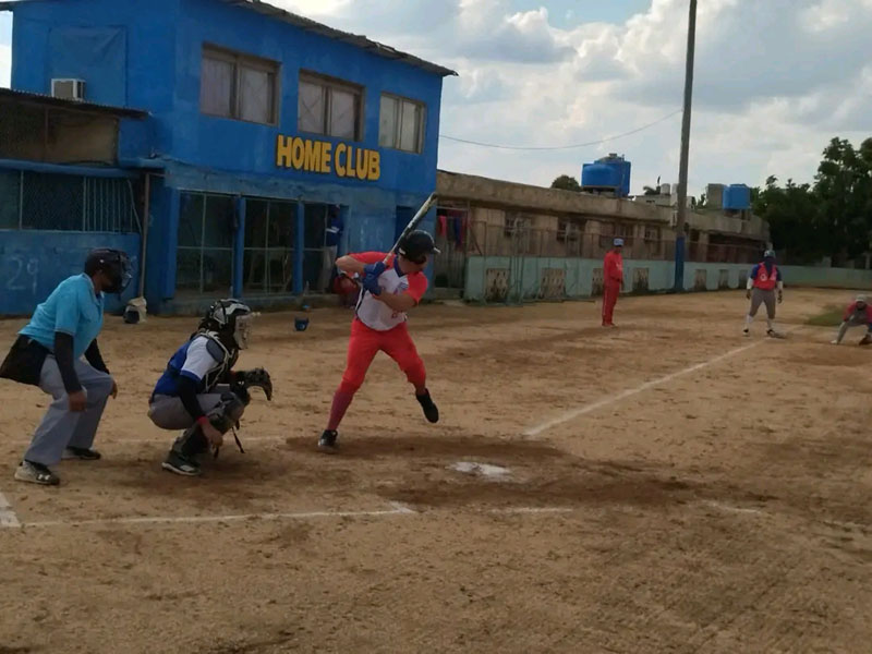 Fotos tomadas del perfil de Facebook de Guillermo Rodríguez Softbol bronce
